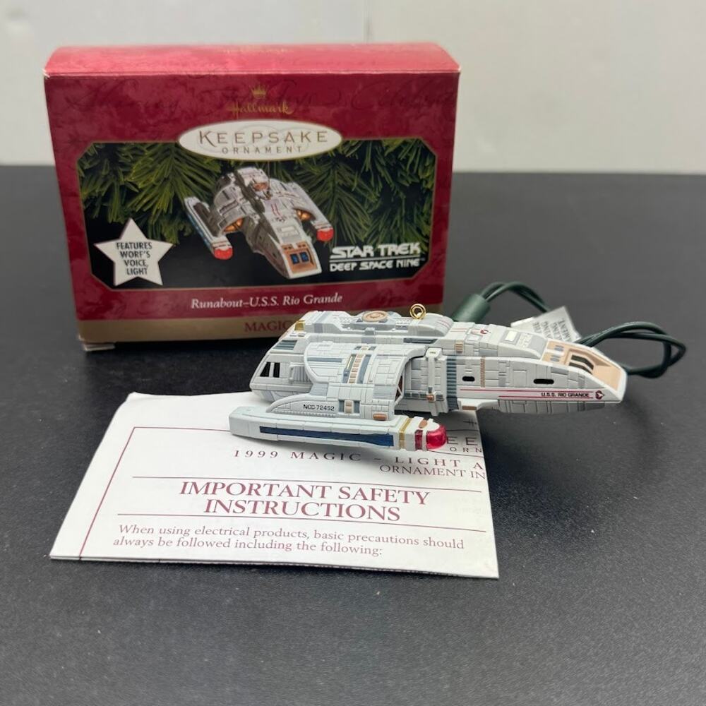 Hallmark Keepsake Star Trek Deep Space Nine U.S.S. Rio Grande Magic Ornament 99